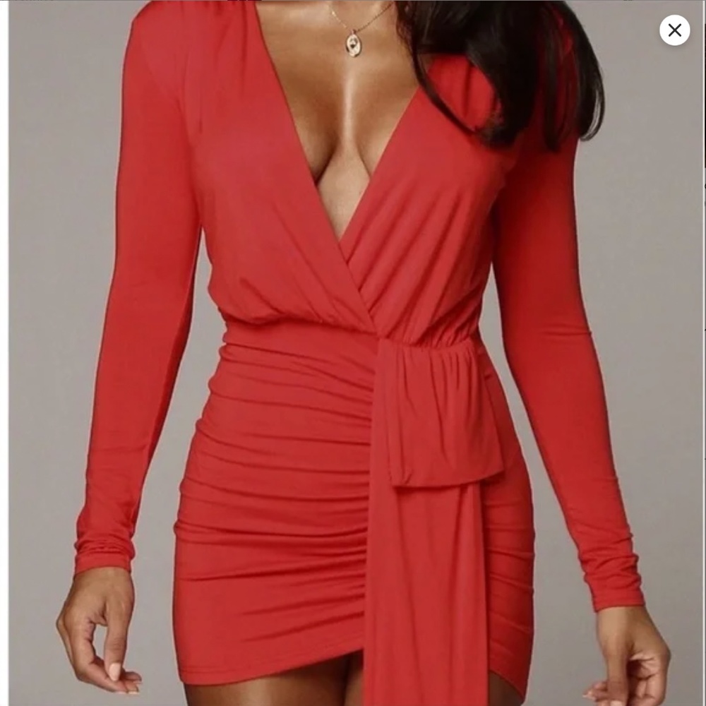 NWT JLUXLABEL QUINN OVERLAY RED DRESS - S
